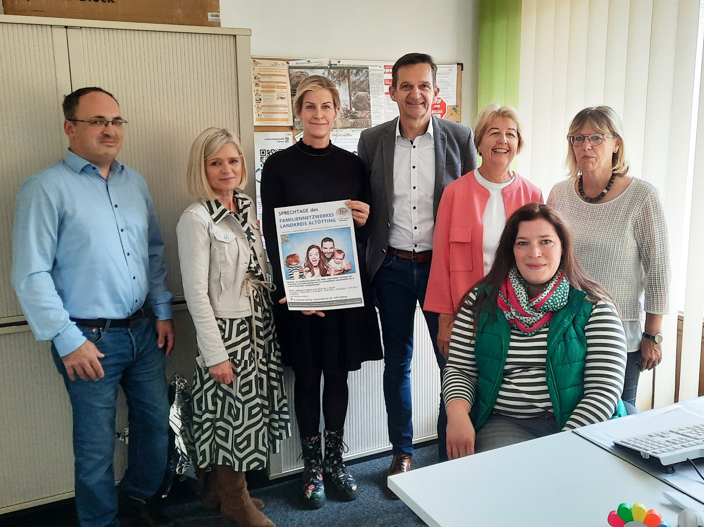 So gibt`s Geld für Familien Leider haben wir keinen Alternativtext zu diesem Bild, aber wir arbeiten daran.