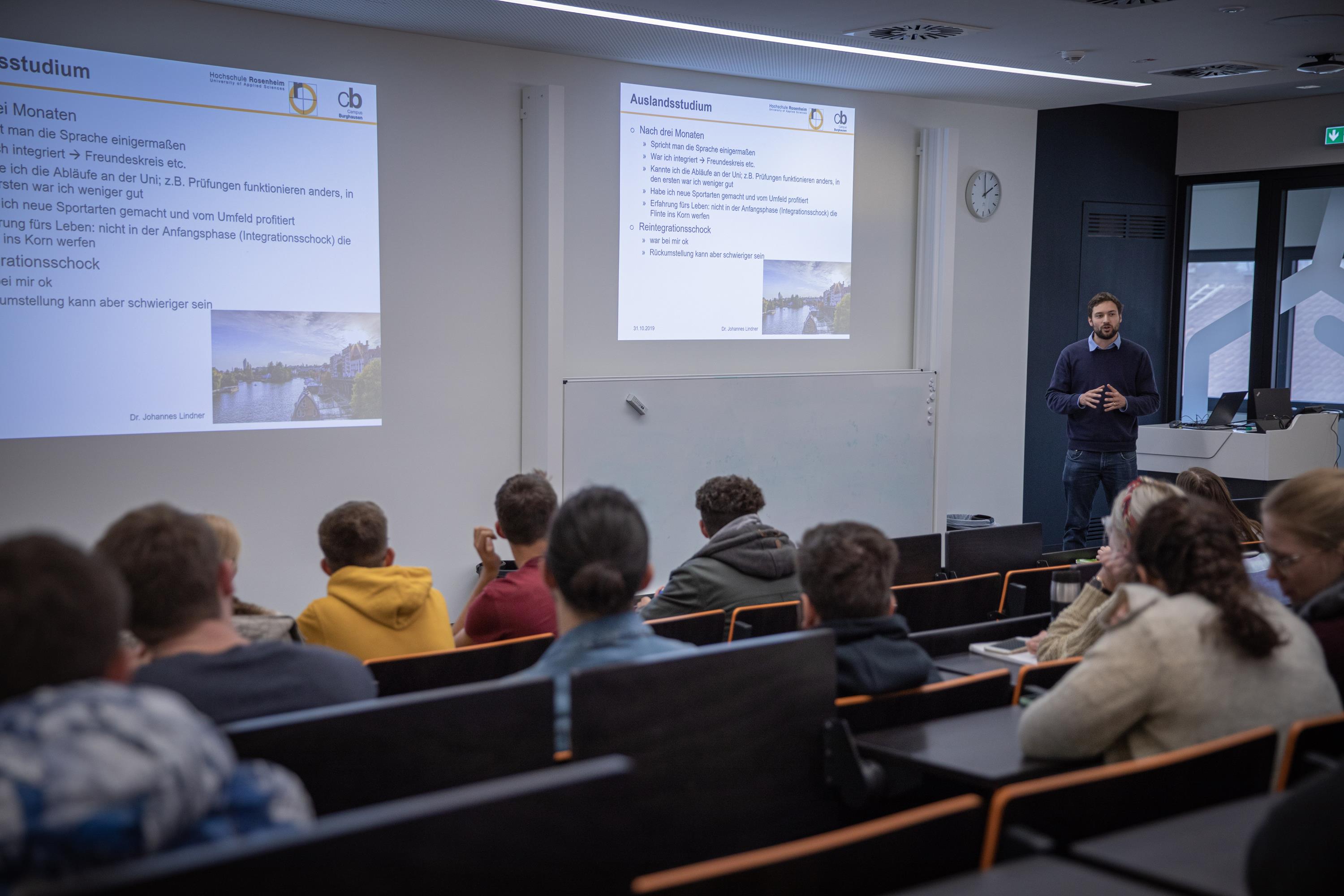 Campus Burghausen Berglicht 91 Leider haben wir keinen Alternativtext zu diesem Bild, aber wir arbeiten daran.
