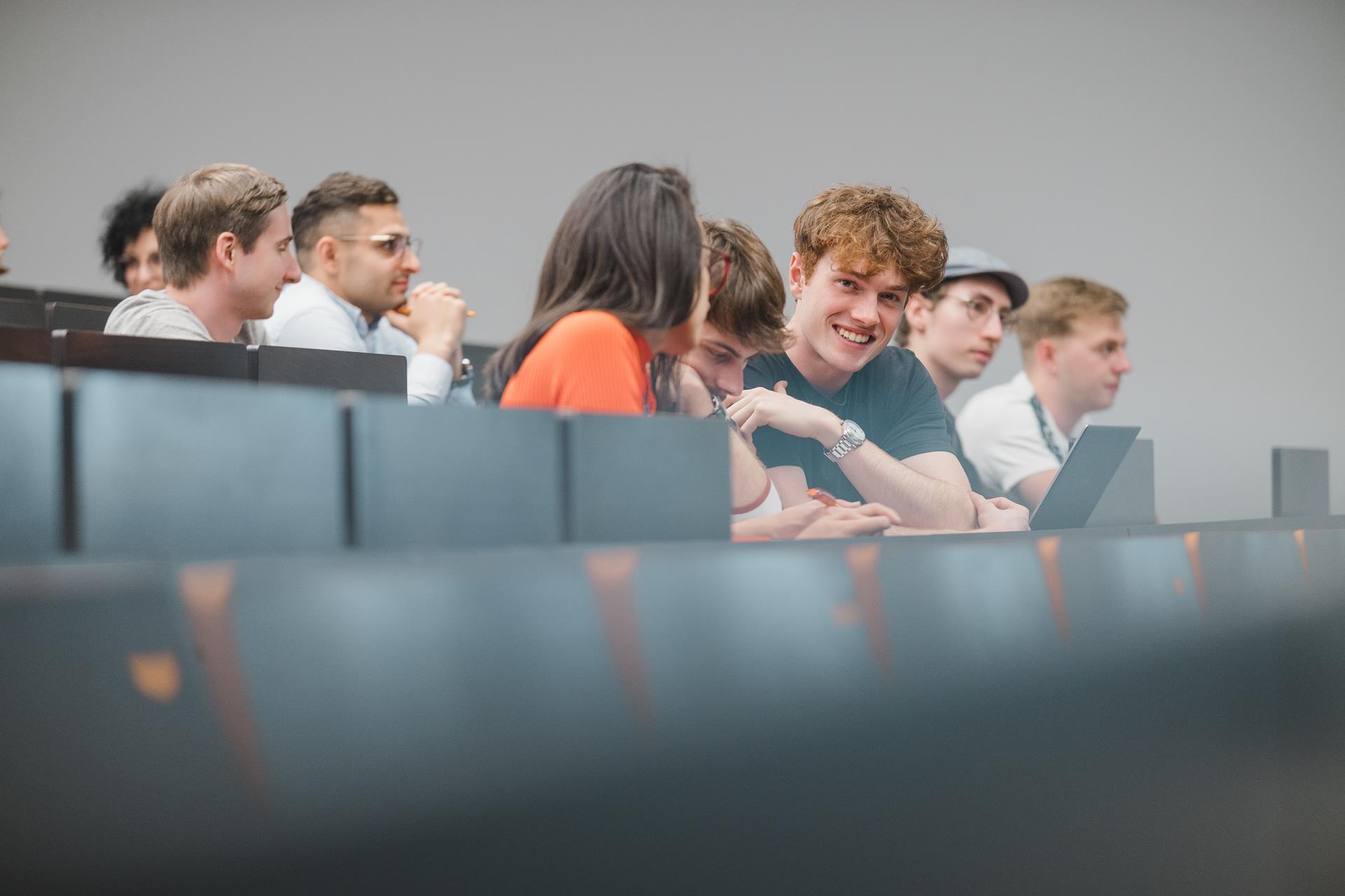 Infoveranstaltung für Studieninteressierte: Bachelor und Master am 14. Mai 2025